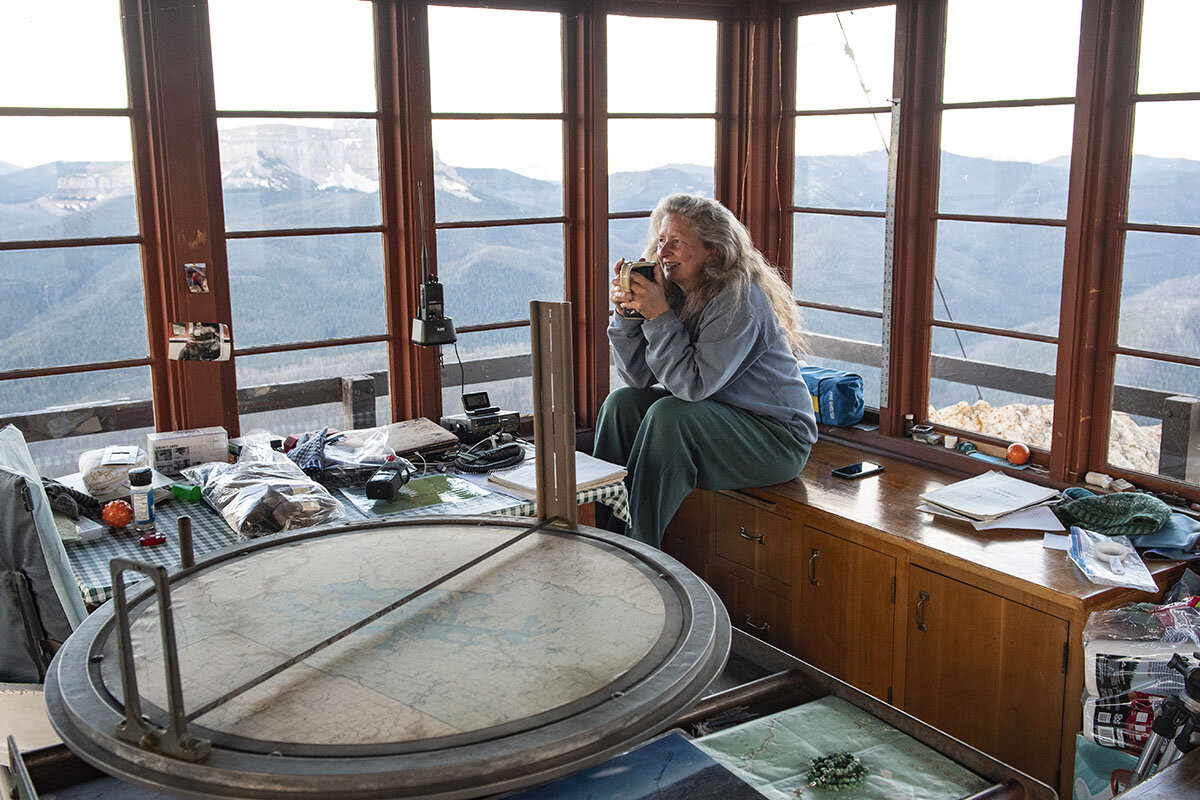 Fire lookout: Watching for blazes – and hope – on the Montana horizon - CSMonitor.com On a Montana mountaintop, this lookout... 