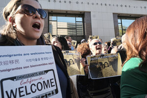 Los Angeles Nonprofit Provides Legal Support To Immigrants CSMonitor Com   1145279 1 0929 Immigration Demonstrations Los Angeles Standard 