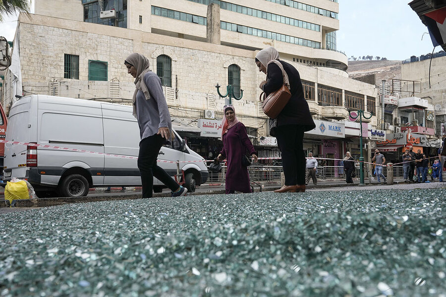 Amid swirl of violence, Palestinians wonder: Where are their leaders?