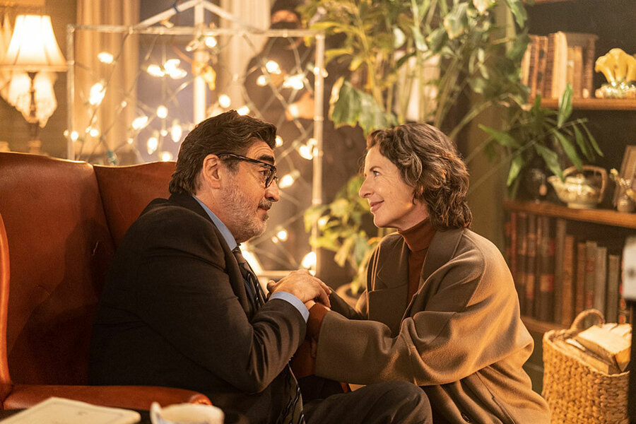 How Alfred Molina found his superpower in 'Three Pines' 