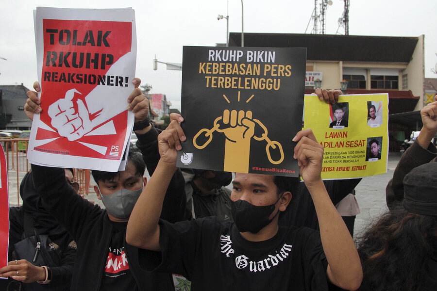 New Indonesia Penal Code Criminalizes Dissent Sex Outside Marriage Flipboard 