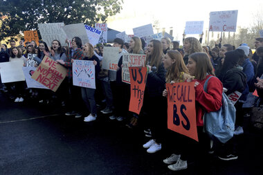 Voter-approved Oregon gun safety law put on hold by state judge - Vimarsana News