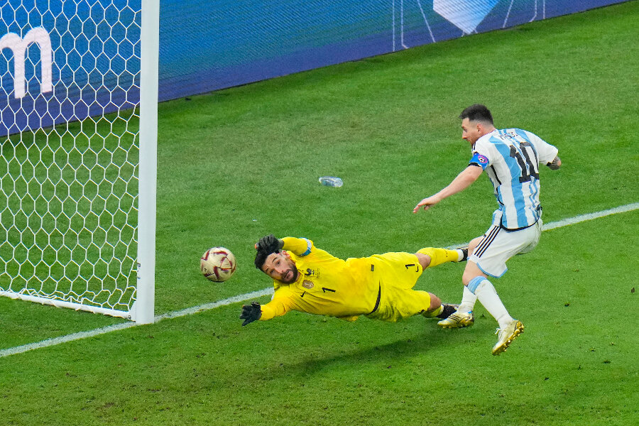 A Two-Goal Lead Disappears, So Argentina Has to Do It the Hard Way - The  New York Times