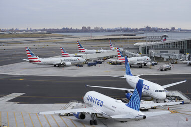 Domestic flights cancelled after US flight system crashes overnight - Vimarsana News
