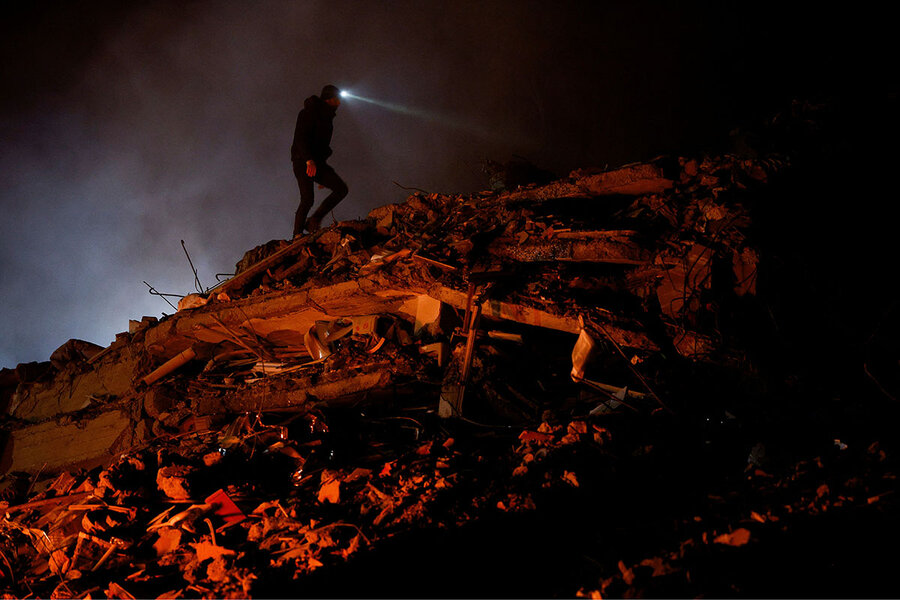As Turks look at collapsed buildings, anger at government grows