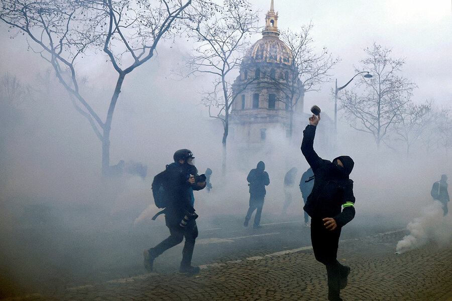 French Protesters Against Pension Reform Storm LVMH Paris — Anne of  Carversville