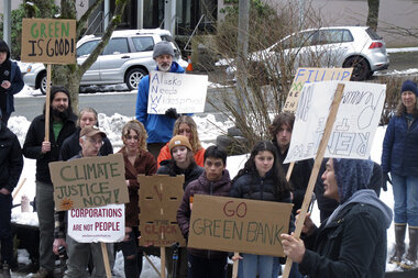 Alaska's Governor Dunleavy proposes carbon storage to boost revenues - Vimarsana News