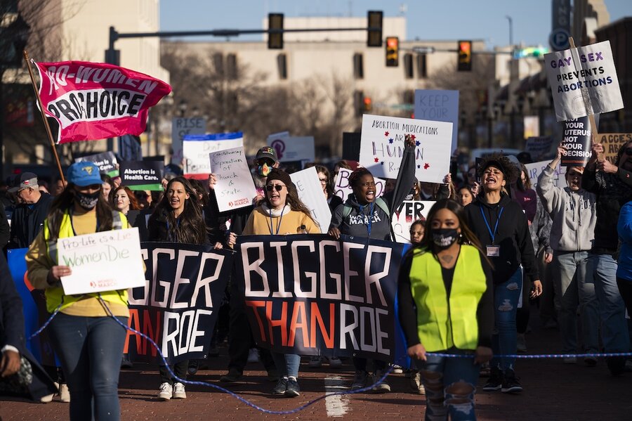 Can a federal judge overturn the FDA? Abortion pill case to decide. thumbnail