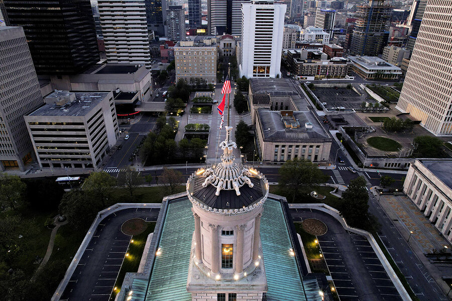 Aerial view of downtown Memphis, TN (3) - Library History - Dig