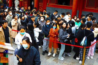 China's wave of temple visitors - CSMonitor.com - Vimarsana News