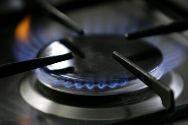 No more gas stoves? New York bans natural gas in new buildings. - Vimarsana News