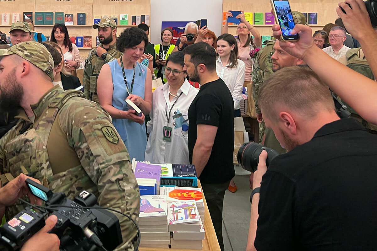 On the trail of Volodymyr Zelenskyy at the Kyiv book fair