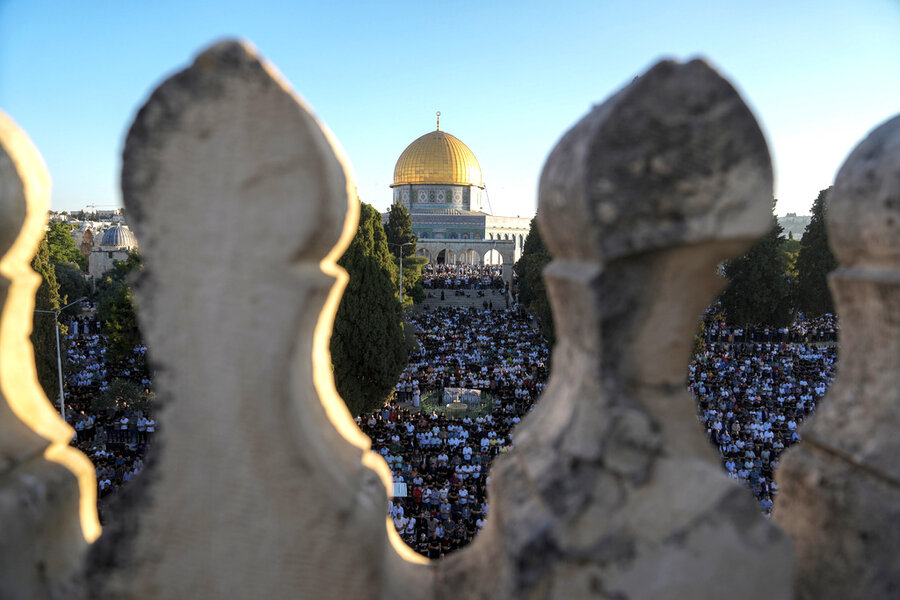 Middle East fencemending