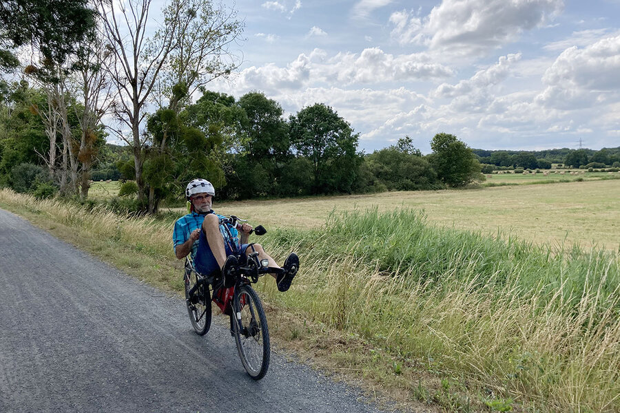 Special delivery: This Frenchman builds community, letter by letter