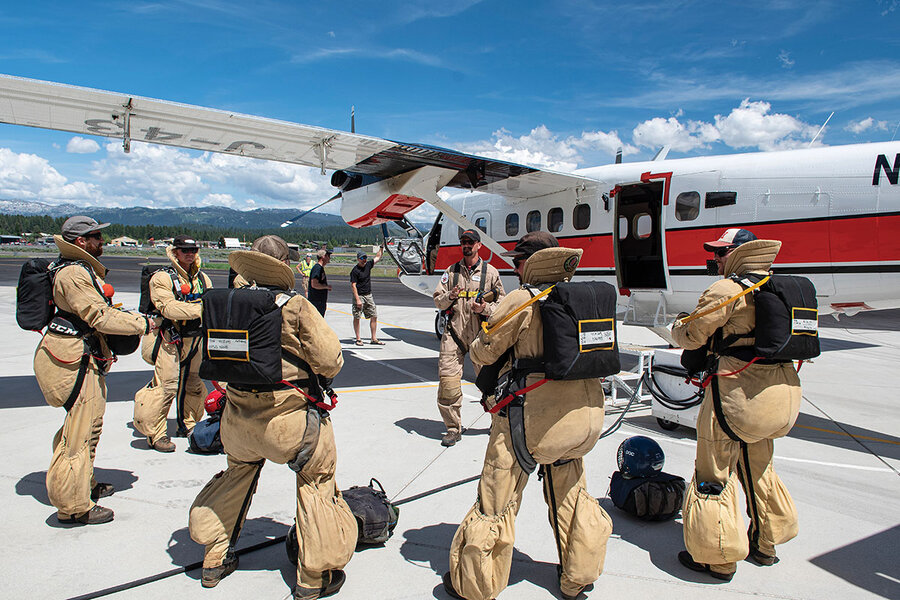 In Pictures: The smokejumpers of McCall, Idaho, fight wildfires ...