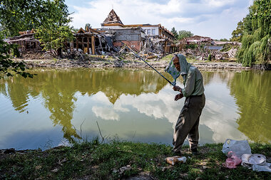 Civilian support: A 'priceless' weapon in Ukraine's arsenal - Vimarsana News