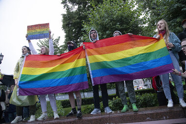 Kremlin's anti-trans law leaves many Russians asking, 'Who's next?' - Vimarsana News