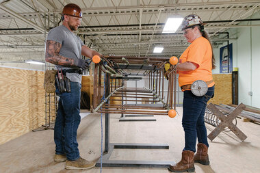 'Bidenomics': Manufacturing jobs and green energy. Do voters care? - Vimarsana News