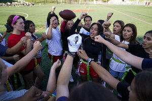 Flag football: Why sport is becoming so popular with girls, kids