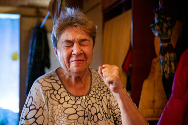 Ukrainian volunteers' mission: To bring elders out of harm's way - Vimarsana News