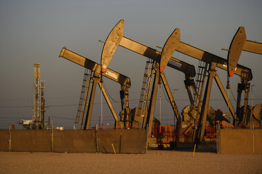 Chevron buys Hess for $53 billion as oil prices surge - Vimarsana News