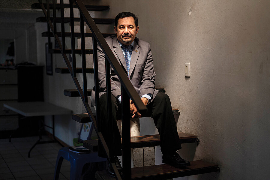 Meet Dennis Muñoz, defender of lost causes in El Salvador