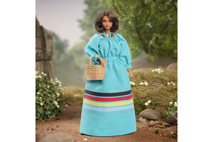 1166300_1_1206-Barbie_standard