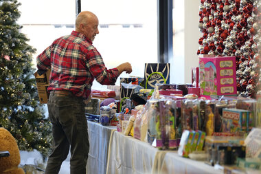 Nashville's Paisleys create store that offers dignity of choice, gifts - Vimarsana News