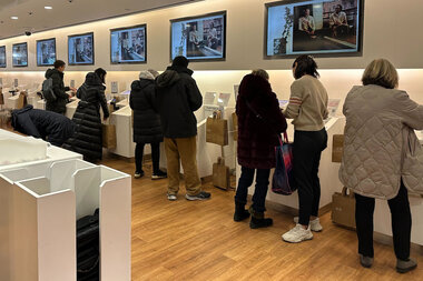 Is self-checkout efficient or unnecessary? It depends who you ask. - Vimarsana News
