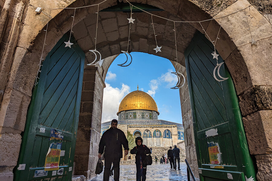 Ramadan peace prevails in Jerusalem as all sides keep extremists at bay