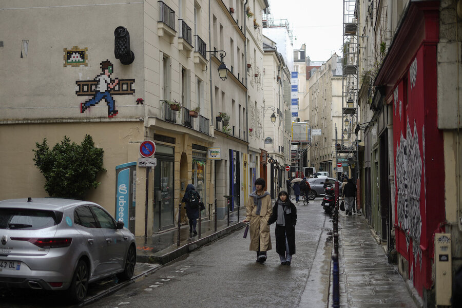In the alleys of Paris, a mysterious Invader turns street art into sport