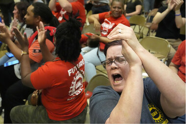 Road for labor in South gets smoother as UAW organizes Tennessee VW plant - Vimarsana News