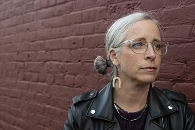 Singer Laura Veirs finds creativity in everything – bikes, skates, power saws - Vimarsana News