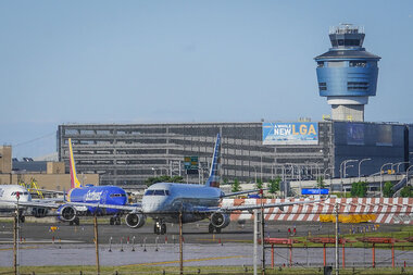 Flight delayed? Air traffic control woes go beyond what FAA bill will fix. - Vimarsana News