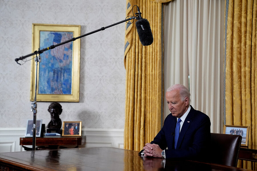 A reporter’s view: Inside the Oval Office at a ‘pass the torch’ moment thumbnail