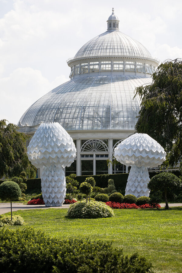 New York Botanical Garden hosts an enchanting ‘Wonderland’ - CSMonitor.com