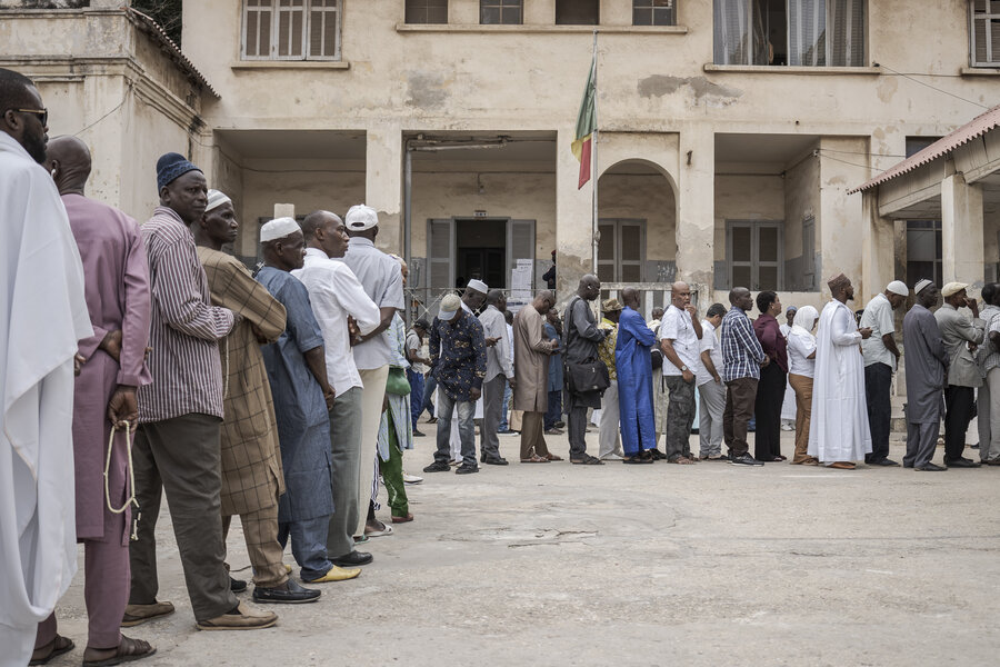 Senegal votes as leaders work to cement majority, push reforms