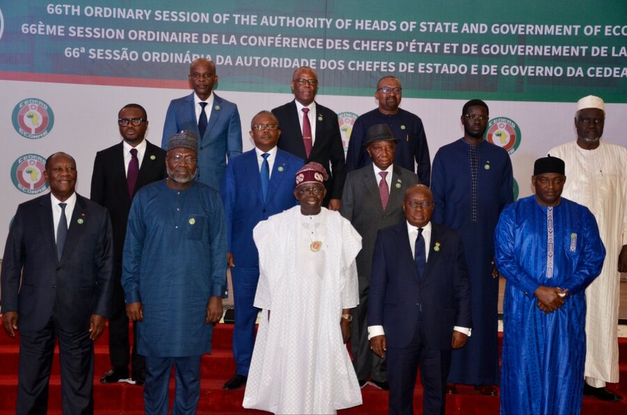 Nigerian President Bola Ahmed Tinubu (third from left, first row) poses for a group photo with other West African leaders before the start of the ECOWAS meeting, in Abuja, Nigeria, Dec. 15, 2024. 