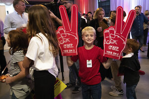 Voters rejected a trio of school choice ballot measures in November. But momentum seems anything but stalled, especially with an advocate returning to Washington. 