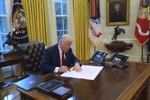 The new visa would replace the EB-5 program, which offers U.S. visas to investors who spent around $1 million on an American company that employs at least 10 people. Other nations offer similar “golden visas.”