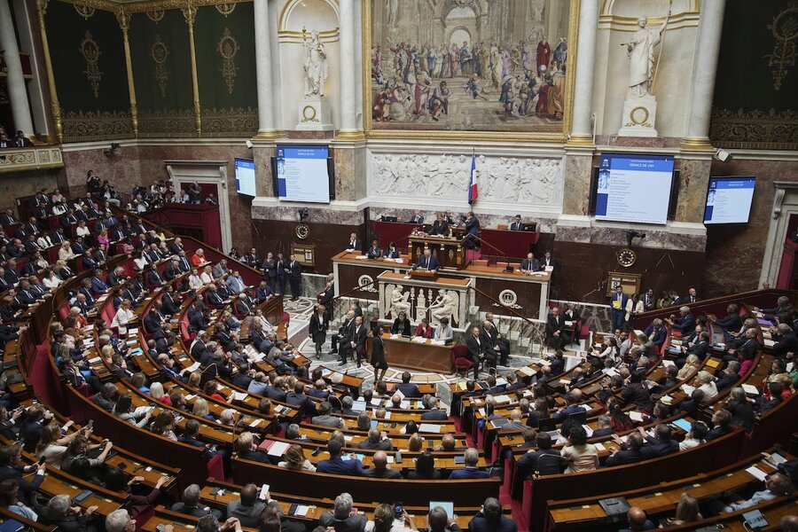 French prime minister loses confidence vote, toppling government French prime minister loses confidence vote, toppling government