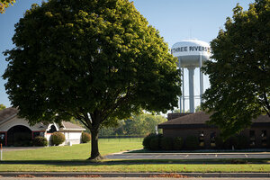 People in Three Rivers, Michigan, set aside political partisanship to work together, urging city leaders to move more quickly on a water quality issue.