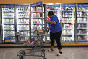 csmonitor.com - Victoria Hoffmann - 'It's a lot for me': Inside the challenge of soaring food costs