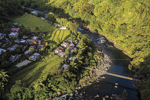 csmonitor.com - Mark Saludes - In remote northern Philippines, a local solution to the global energy shock