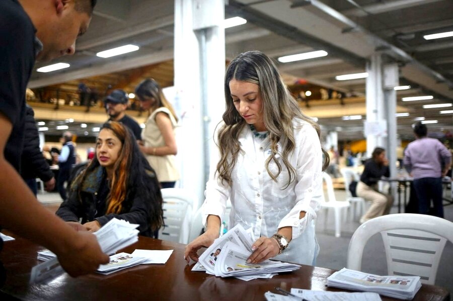 Colombians want security – with rule of law
