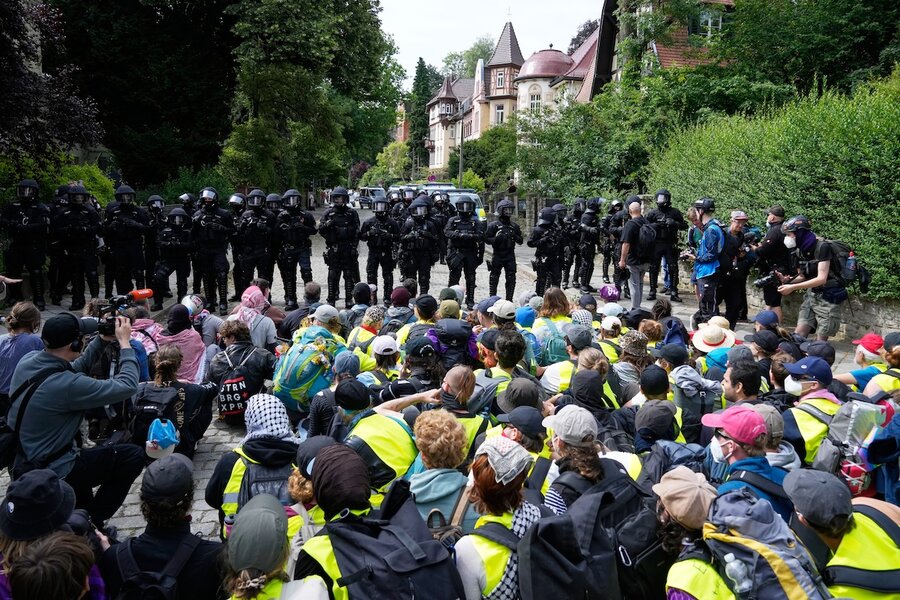 Far-right opposition party divides Germany as its popularity grows
