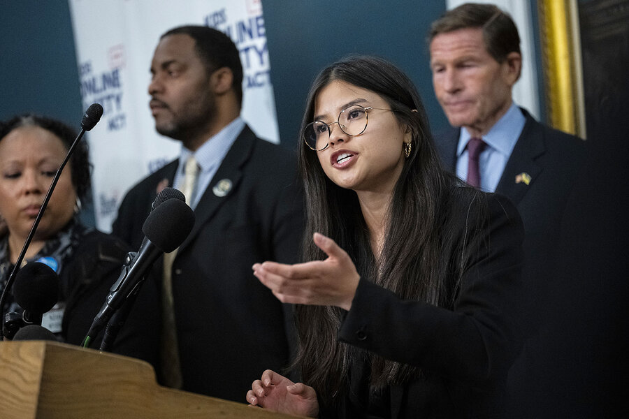 Young people bid for online agency