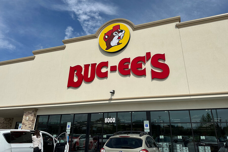 Buc-ee’s gas stops are beloved. But has its beaver become a ‘trademark bully’?