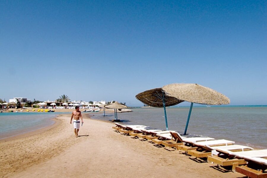 Egypt: Resort town hides the 'real' Egyptian experience - CSMonitor.com