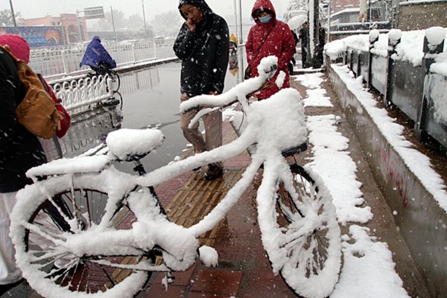 Beijing gets early snow! Thank cloud seeding. 